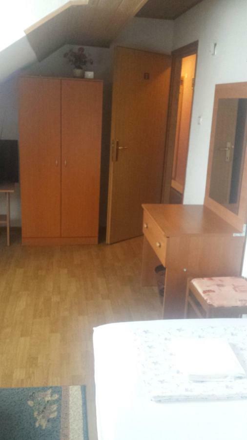 Rooms Mostanje Karlovac Exterior foto